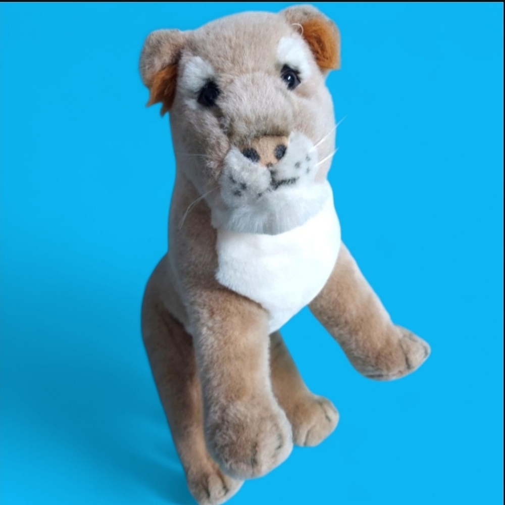 Vintage 1968 Large America Wego Lioness Female Lion Plush Stuffed Animal 25"